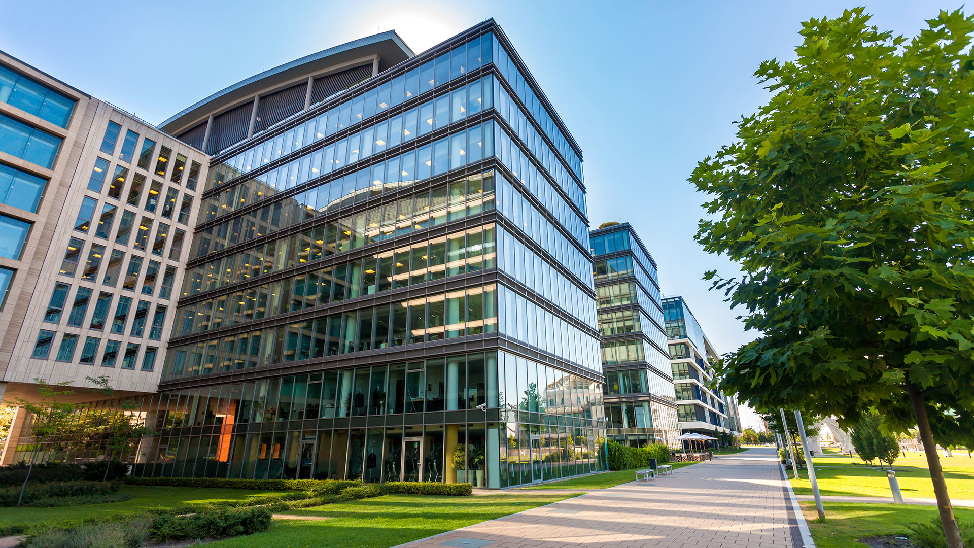 How Corporate Buildings are Getting Smarter with Technology